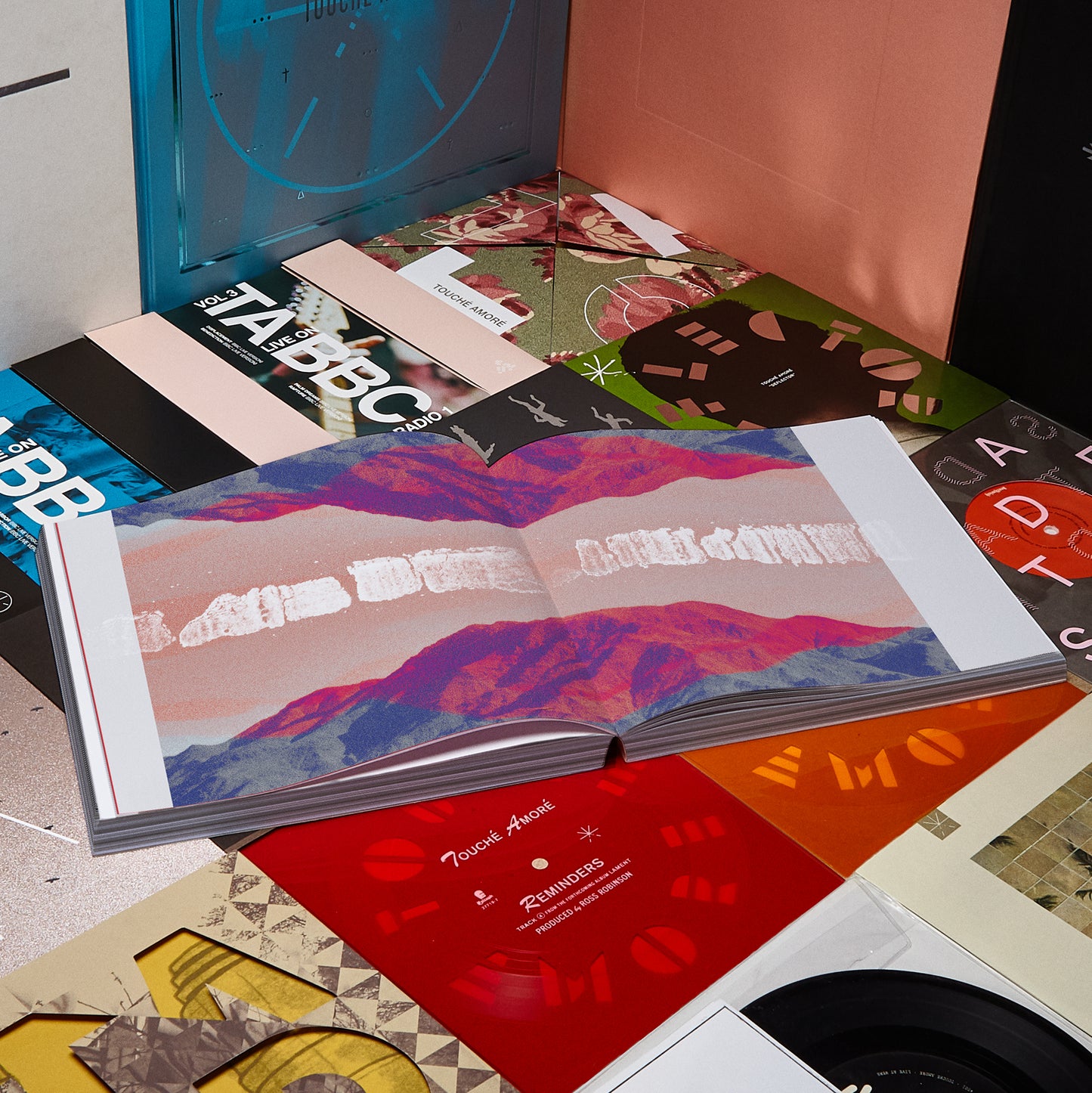TOUCHÉ AMORÉ Art Book